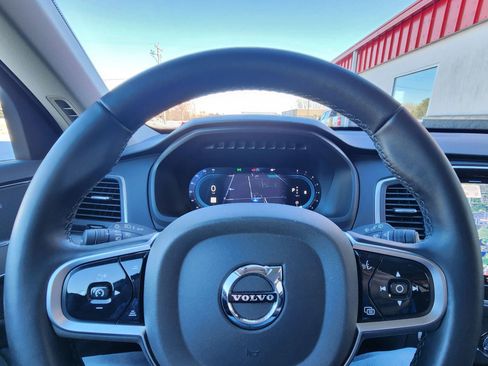 Used 2025 Volvo XC90 B5 Core image 27