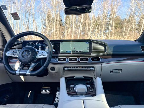 Used 2023 Mercedes-Benz GLS 63 AMG 4MATIC image 29