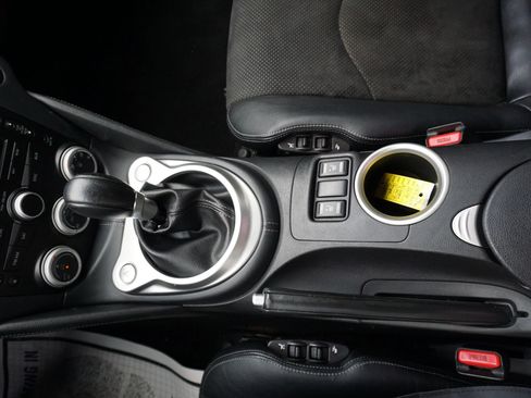 Used 2014 Nissan 370Z Touring RWD image 33