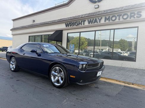 Used 2013 Dodge Challenger R/T w/ Sound Group II RWD image 1