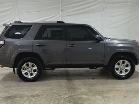 Used 2019 Toyota 4Runner SR5 image 9