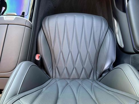 Used 2025 Mercedes-Benz S 63 AMG S image 30