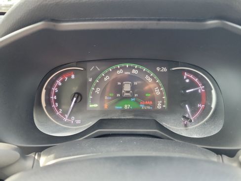 Used 2024 Toyota RAV4 LE FWD image 30