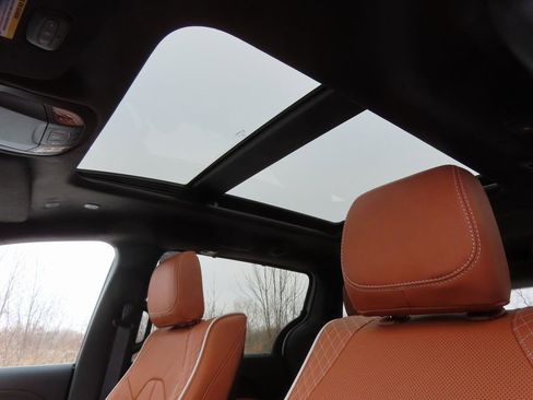 New 2026 Chrysler Pacifica Pinnacle w/ Trailer Tow Group image 7