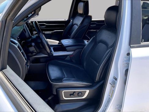 Used 2023 RAM 1500 Laramie AWD/4WD image 7