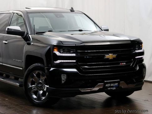 Used 2017 Chevrolet Silverado 1500 LTZ Z71 w/ LTZ Plus Package AWD/4WD image 2