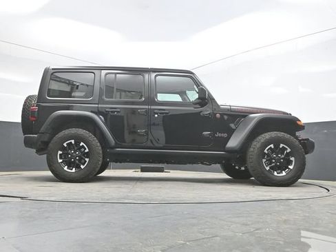 Used 2024 Jeep Wrangler Unlimited Rubicon w/ Convenience Group AWD/4WD image 40