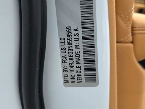 Used 2022 Jeep Grand Cherokee L Summit AWD/4WD image 18