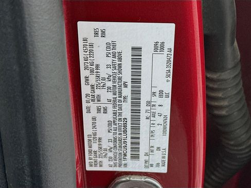 Used 2020 Ford Escape Titanium image 12