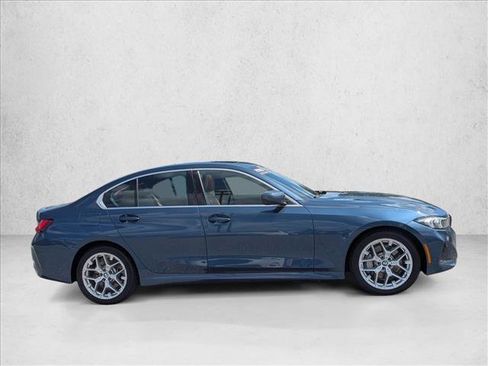Used 2025 BMW 330i Sedan RWD image 4