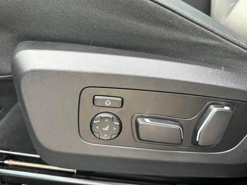 Used 2025 BMW X3 xDrive30i w/ Premium Package image 14