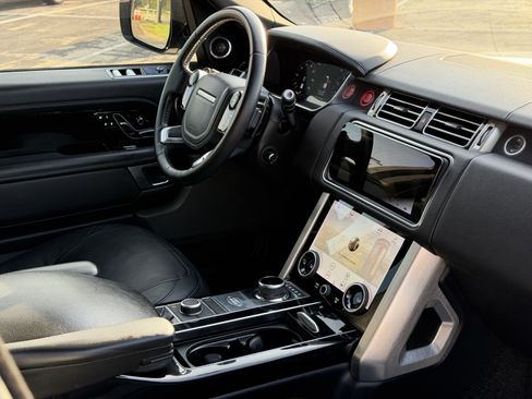 Used 2018 Land Rover Range Rover AWD/4WD image 13