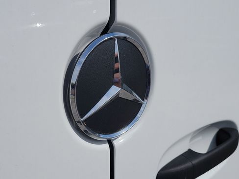 New 2025 Mercedes-Benz Sprinter 2500 image 7