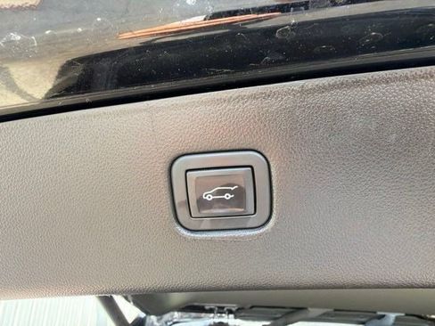 Used 2023 Chevrolet Blazer LT w/ Convenience Package FWD image 35
