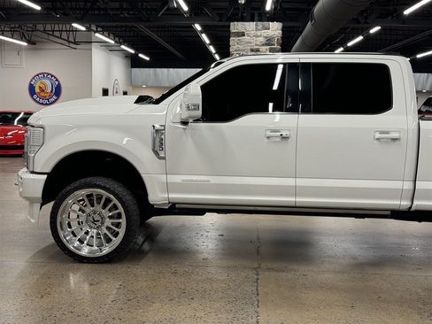 Used 2020 Ford F350 Platinum AWD/4WD image 5