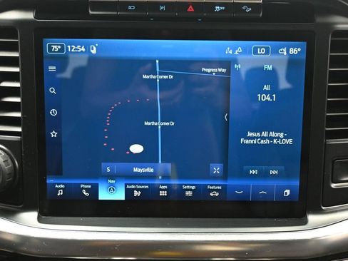 Used 2022 Ford F150 Lariat w/ Equipment Group 502A High AWD/4WD image 23