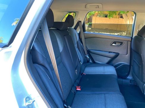 Used 2021 Nissan Rogue SV FWD image 38