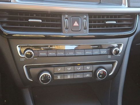 Used 2018 Kia Optima LX image 17