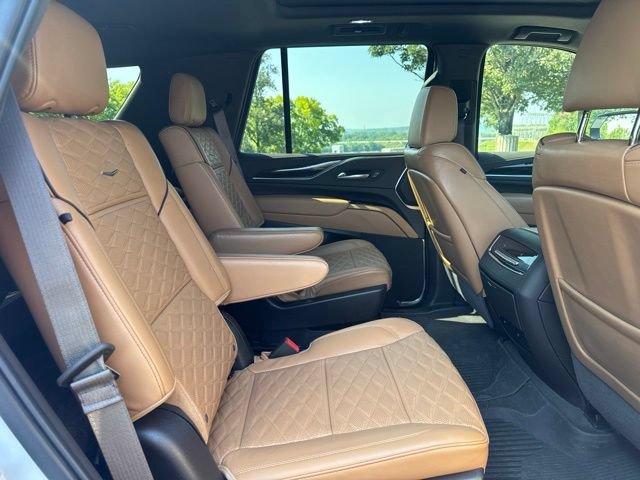 Used 2022 Cadillac Escalade Sport AWD/4WD image 11