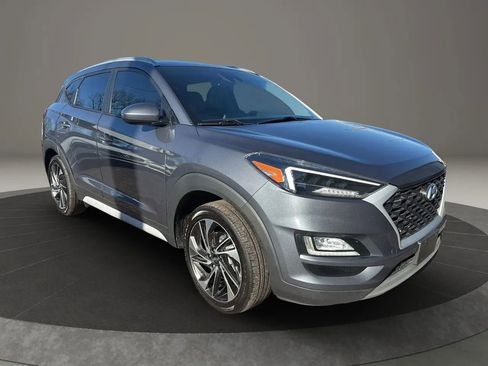 Used 2019 Hyundai Tucson Sport w/ Cargo Package image 3