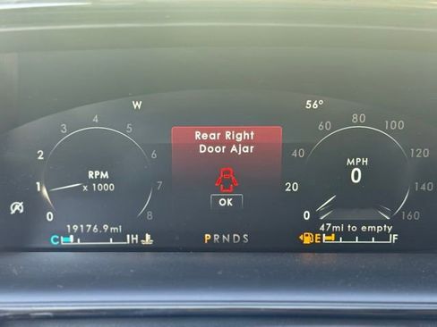 Used 2022 Lincoln Nautilus AWD w/ Premium Package image 24