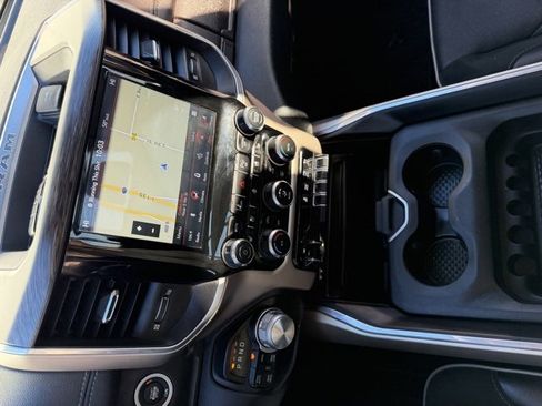 Used 2019 RAM 1500 Laramie image 33