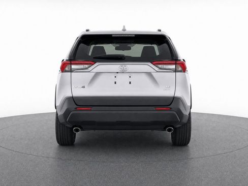 Certified 2022 Toyota RAV4 LE AWD/4WD image 4