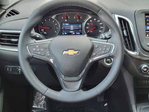 Used 2024 Chevrolet Equinox LT FWD image 33