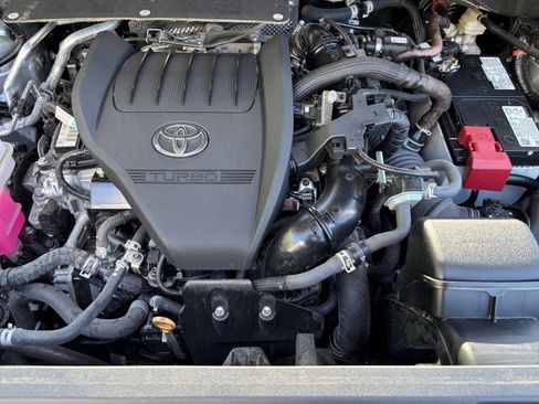 Used 2025 Toyota Highlander XSE AWD/4WD image 35