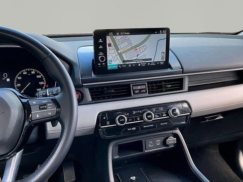 Certified 2025 Honda Pilot Touring image 9