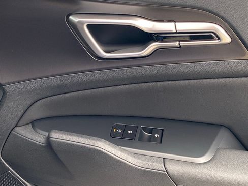 New 2026 Kia Sportage EX FWD image 25