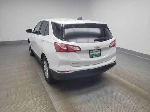 Used 2021 Chevrolet Equinox LS w/ LS Convenience Package FWD image 5