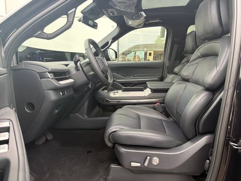 New 2026 Lincoln Navigator Reserve AWD/4WD image 5