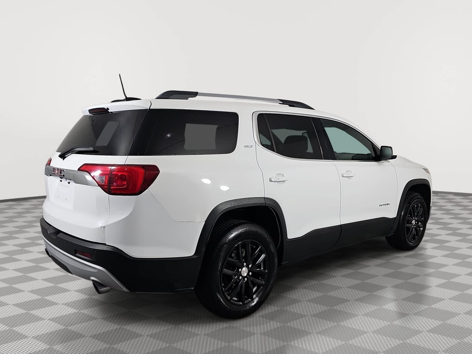 Used 2019 GMC Acadia SLT w/ LPO, Cargo Package FWD image 8