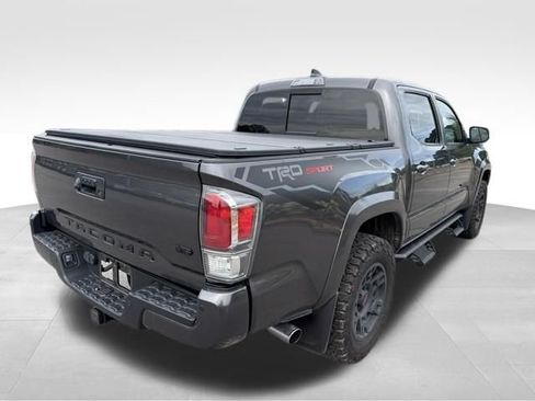 Used 2022 Toyota Tacoma TRD Sport w/ Technology Package AWD/4WD image 4