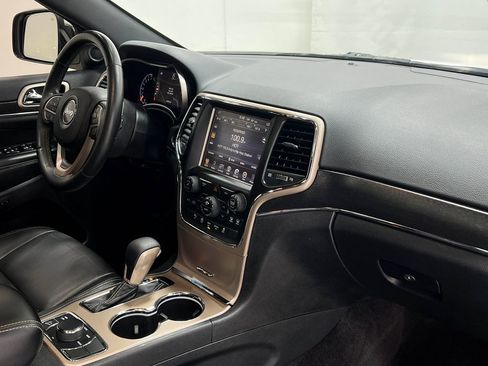 Used 2016 Jeep Grand Cherokee Limited image 20