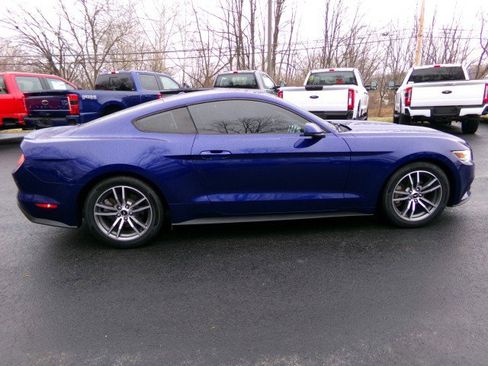 Used 2016 Ford Mustang Premium image 12