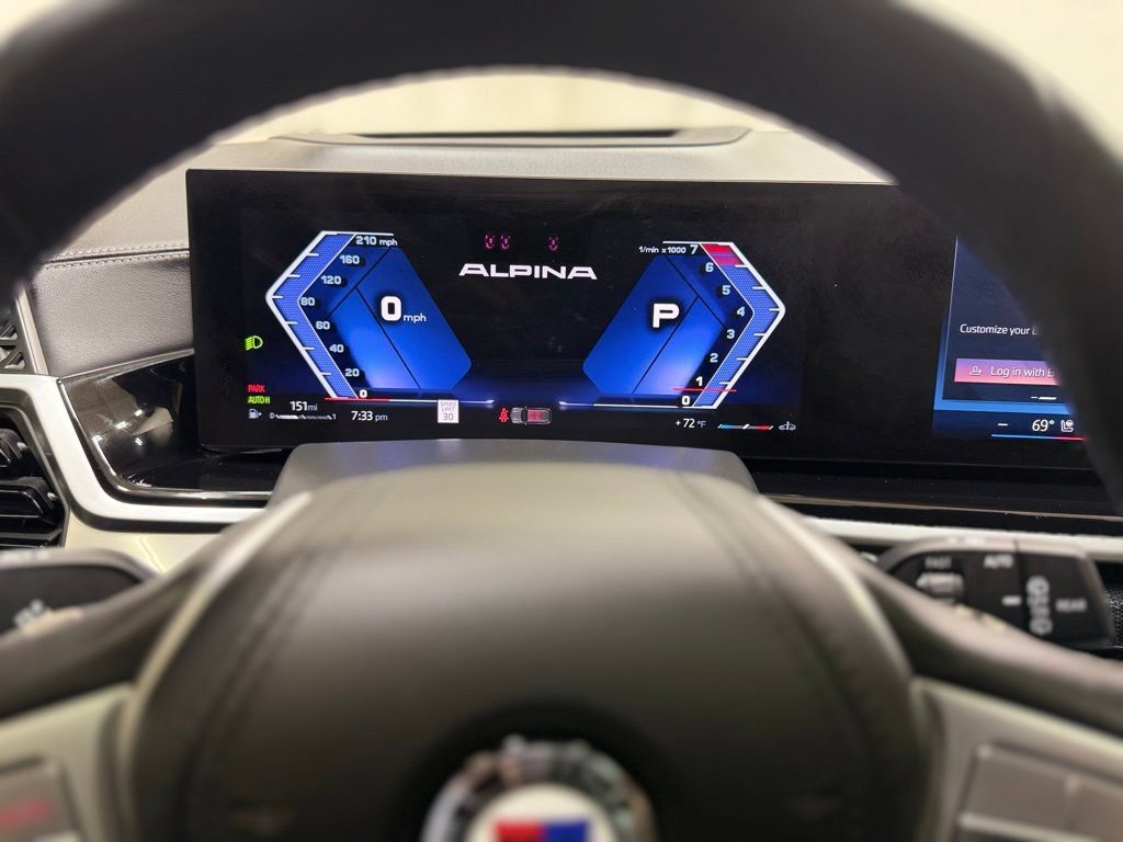 Used 2025 BMW ALPINA XB7 AWD/4WD image 39