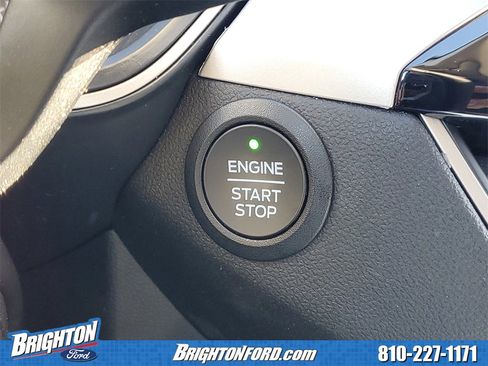 Used 2022 Ford Escape SE w/ Cold Weather Package image 30