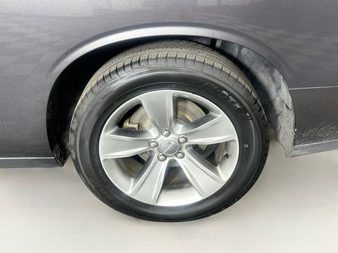 Used 2020 Dodge Challenger SXT RWD image 11