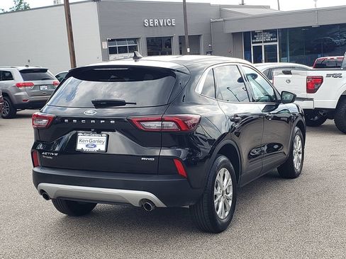 Certified 2023 Ford Escape Active AWD/4WD image 5