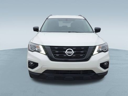 Used 2018 Nissan Pathfinder SL w/ Midnight Edition Package image 2