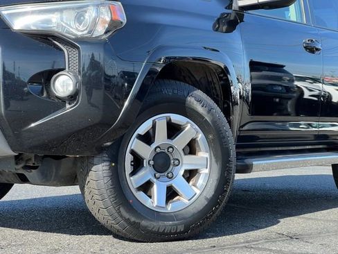 Used 2016 Toyota 4Runner Limited image 2