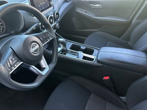 Used 2024 Nissan Sentra SV image 12