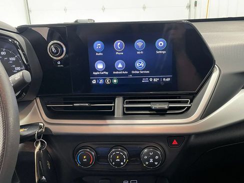 Used 2024 Chevrolet Trax LS FWD image 28