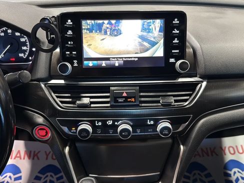 Used 2018 Honda Accord Sport image 20