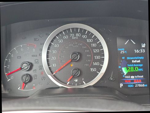 Used 2022 Toyota Corolla Cross LE AWD/4WD image 25
