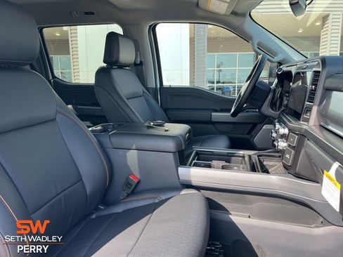 New 2026 Ford F350 Lariat w/ Black Appearance Package image 17