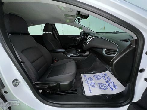 Used 2023 Chevrolet Malibu LT FWD image 28