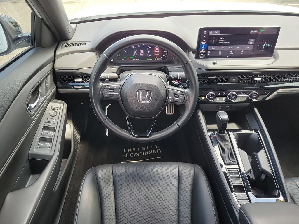 Used 2023 Honda Accord Sport image 12
